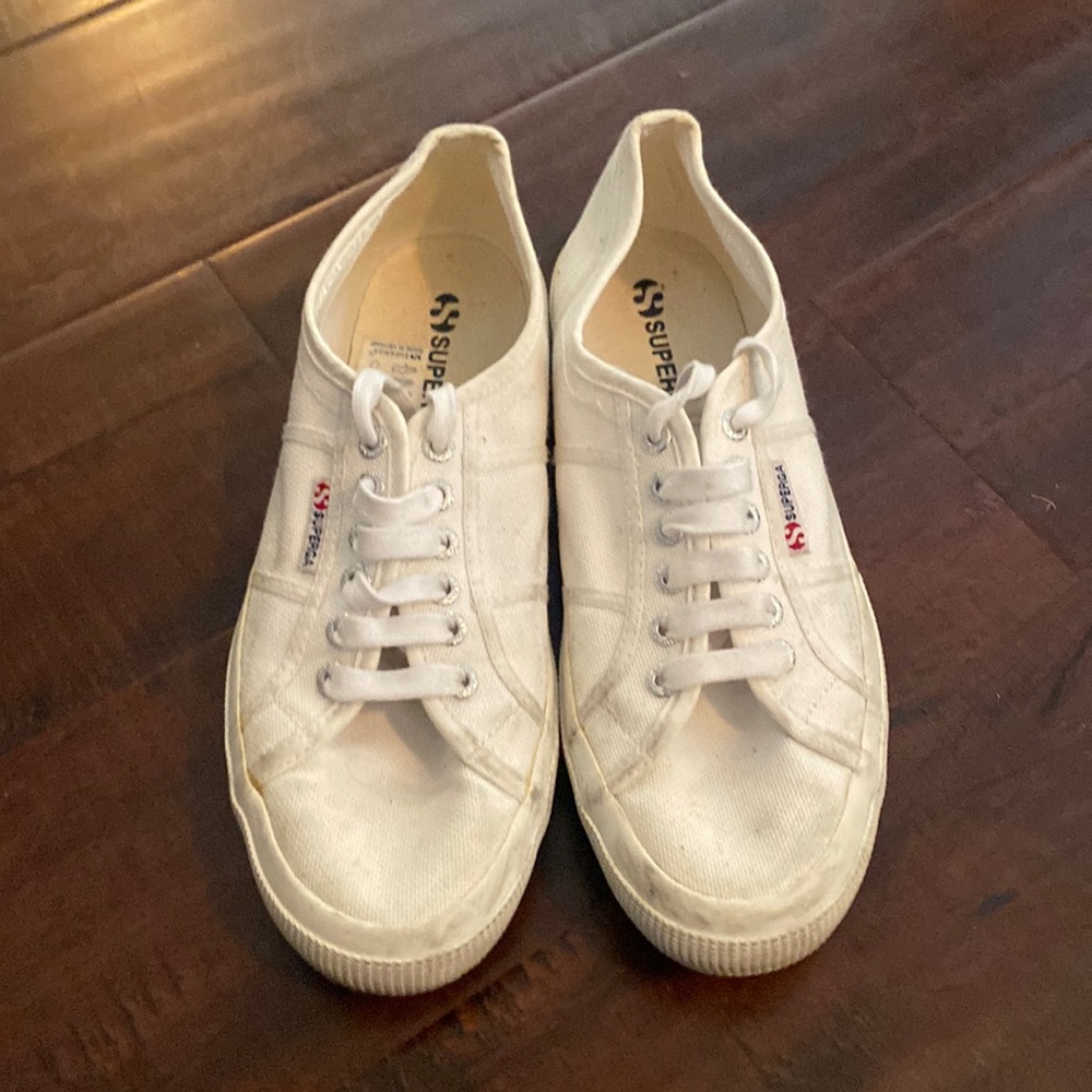 Superga White Casual Sneaker